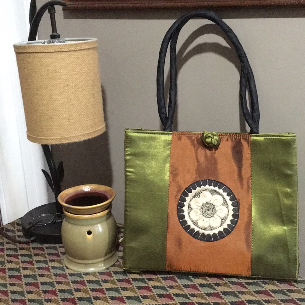 Square Handbag Zipper Closure